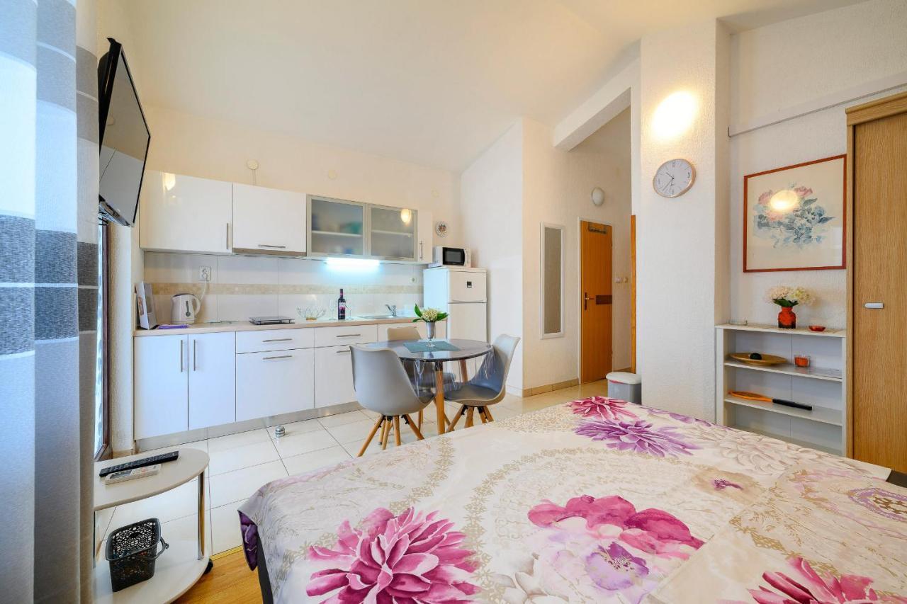 Stela Apartments Zablaće Екстериор снимка